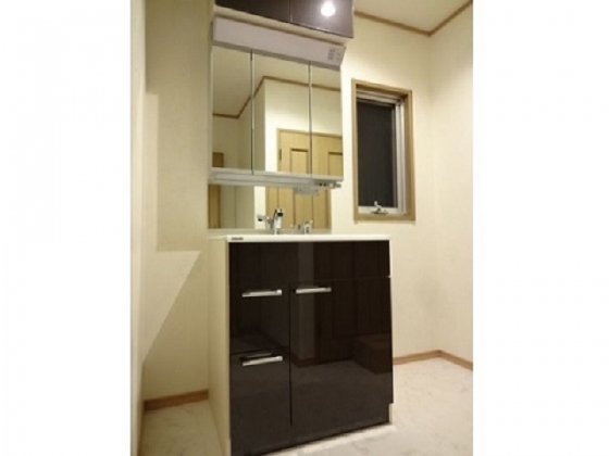 Dressing  Cabinet　交換工事