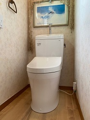 Toilet、交換工事（2F）